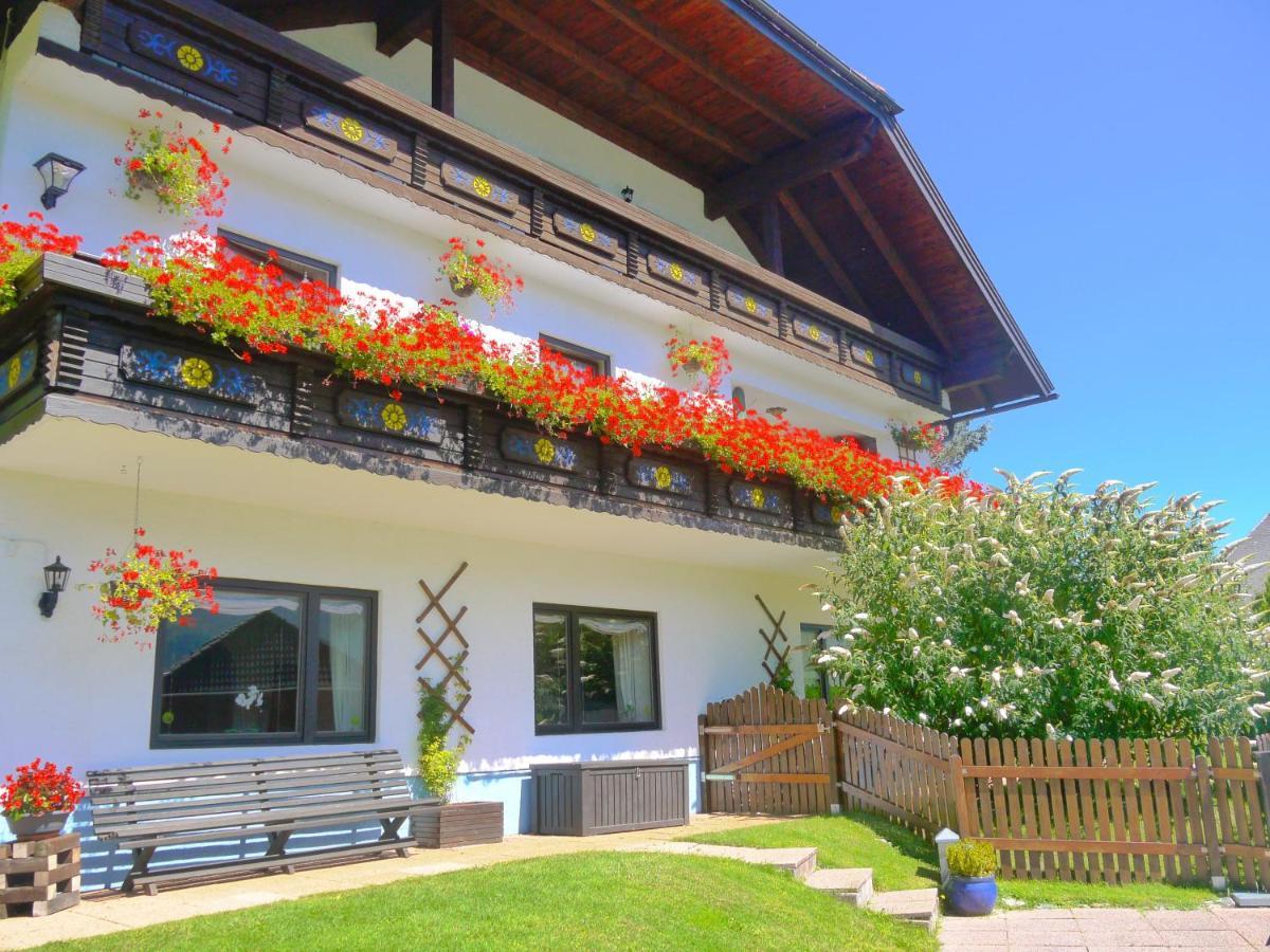 Haus Bellevue Apartment Sankt Michael im Lungau Bagian luar foto